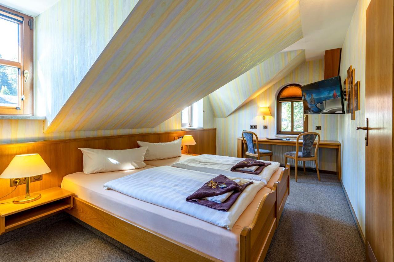 Hotel Zur Post Schoenheide Экстерьер фото