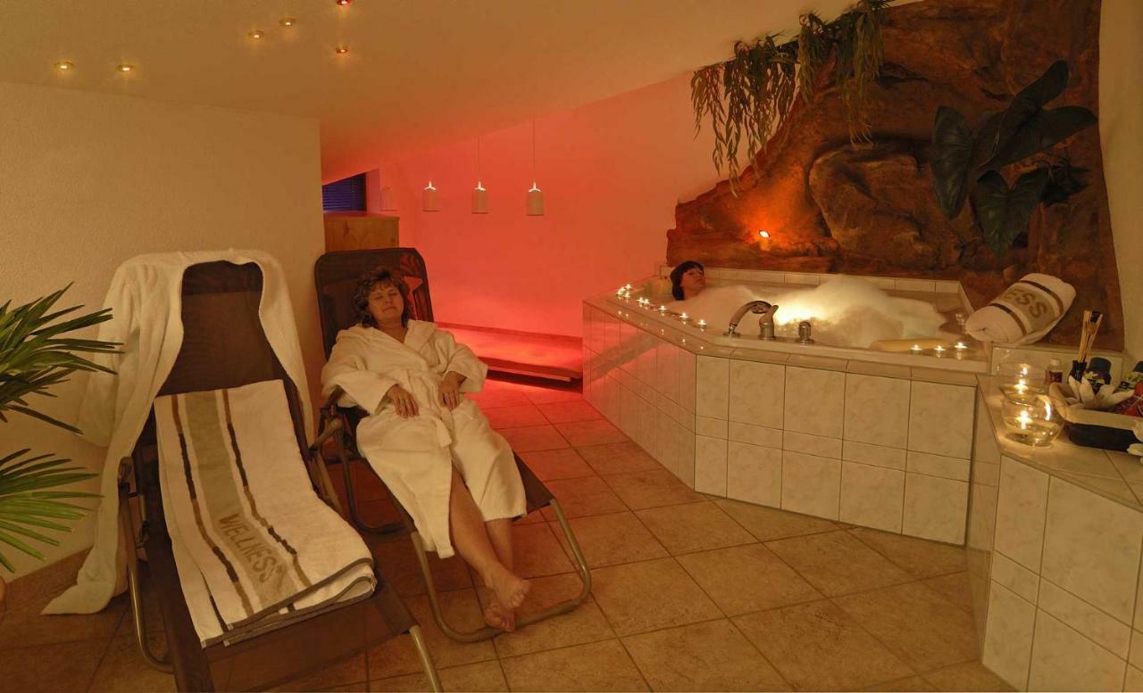 Hotel Zur Post Schoenheide Экстерьер фото